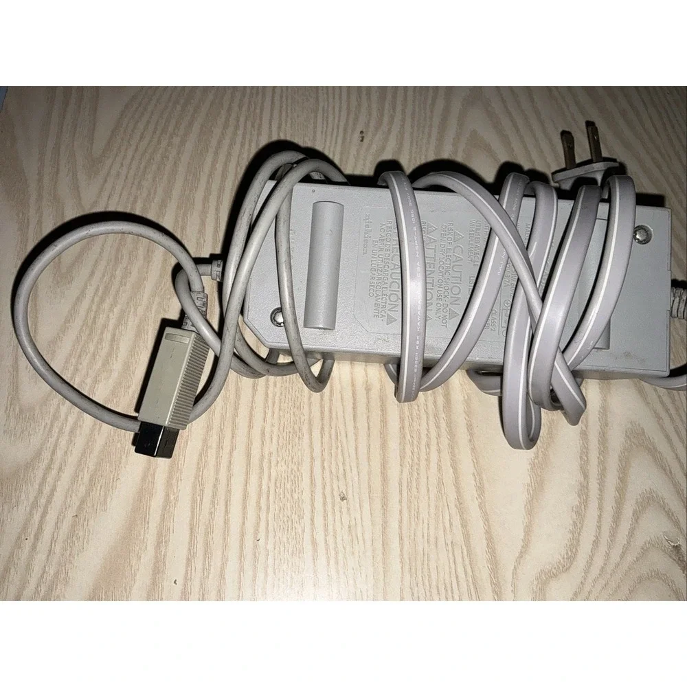ONE (1)‎ USED OEM Nintendo Wii Power Adapter (RVL-002)